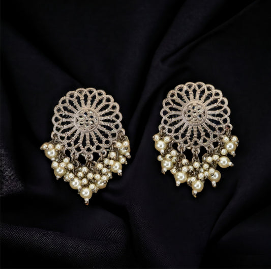 Blackmetal pearl hanging Stud - Fashion Jewels