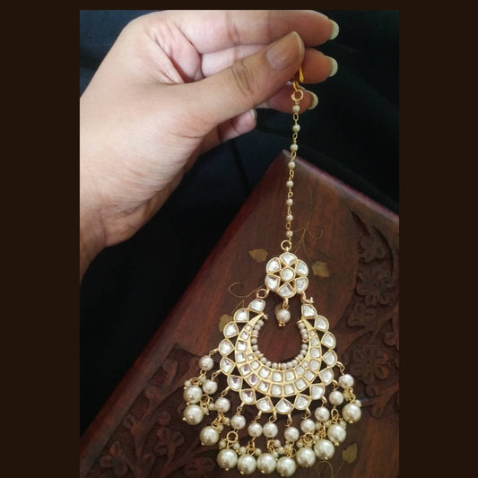 Golden kundan Statement Mangtika - Fashion Jewels
