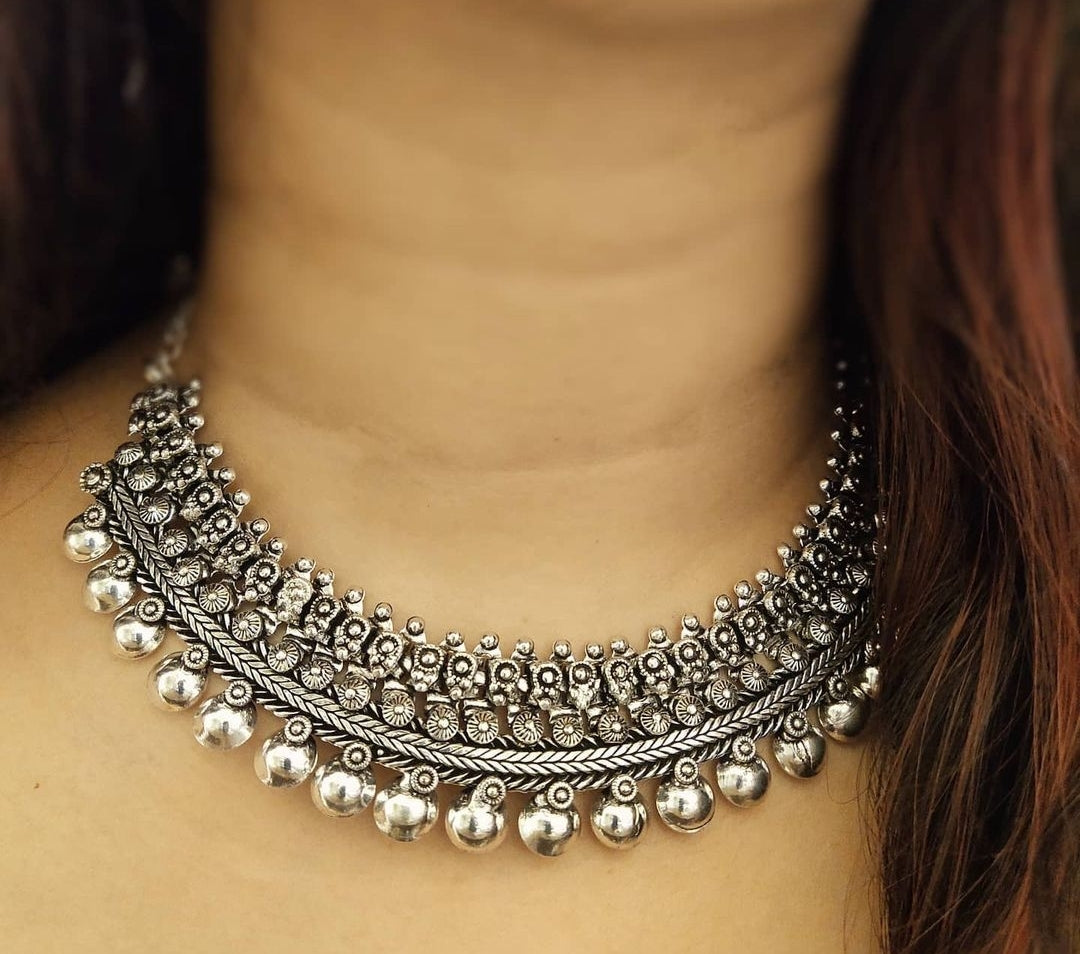Shrenu Statement Silver Choker - Fashion Jewels