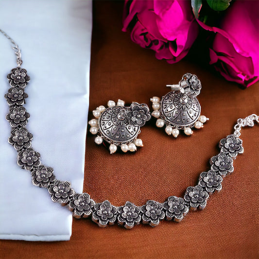 Silver Flower designed Ghunghroo Choker - Fashion Jewels