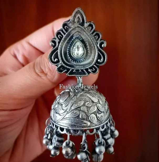 Silver Intricate medium Jhumka - Fashion Jewels