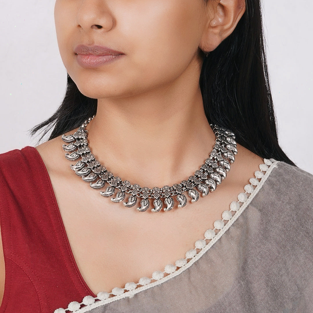 Silver kolhapuri Mango designed Necklace - Fashion Jewels