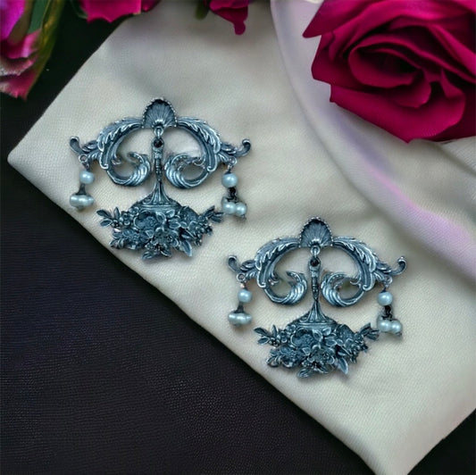 Silverlook alike Pearl Earring - Fashion Jewels
