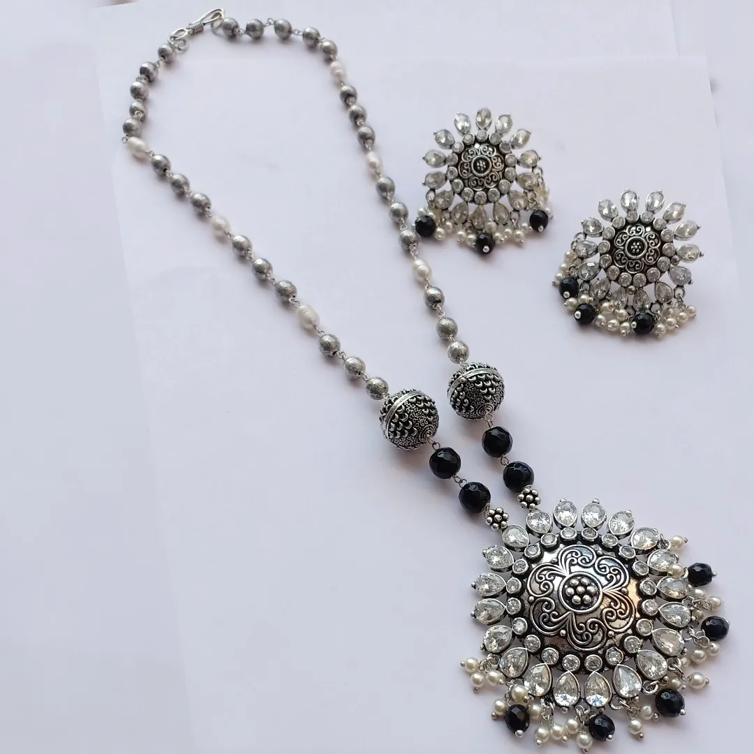 Silverlook alike Premium Zircon Pendant pearl Necklace set - Fashion Jewels