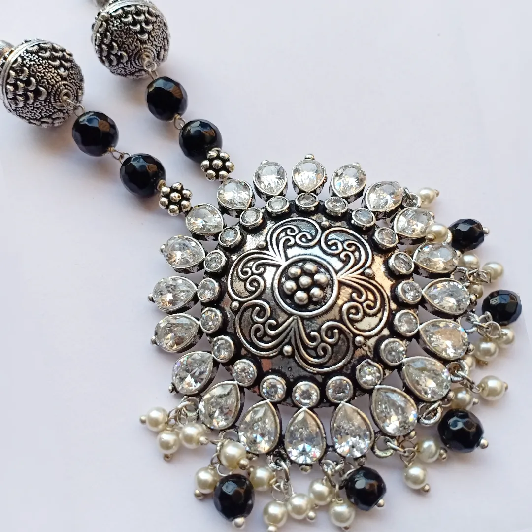 Silverlook alike Premium Zircon Pendant pearl Necklace set - Fashion Jewels