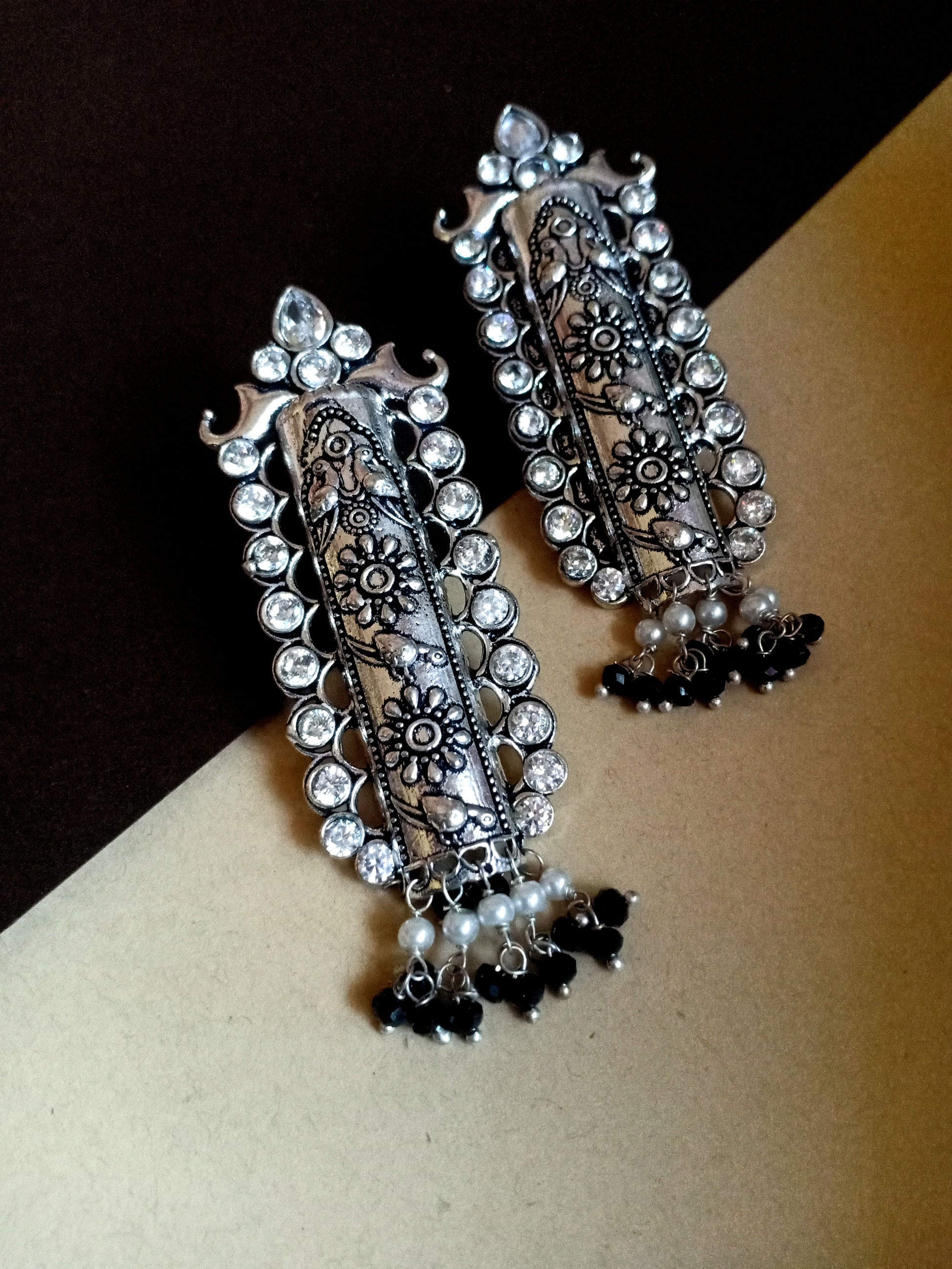Silverlook alike Zircon Pearl Rectangular Earring - Fashion Jewels