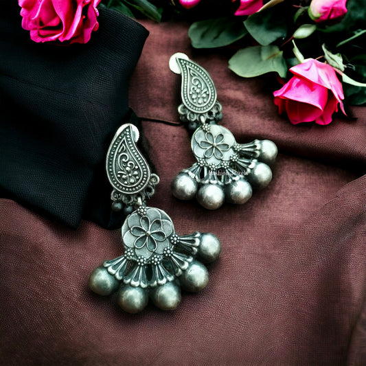 Silverlook alike light weight earring - Fashion Jewels