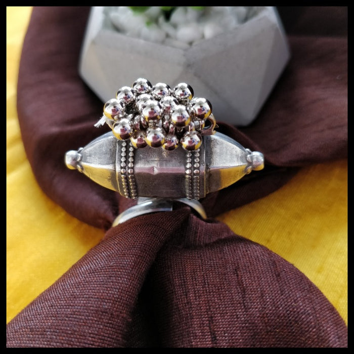 Swara Silverlook alike tabiz Ring - Fashion Jewels